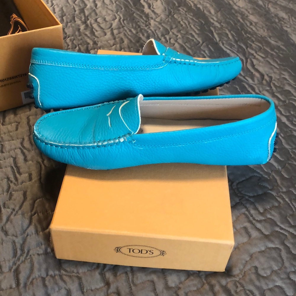 Blue Tod’s! NEW CONDITION!